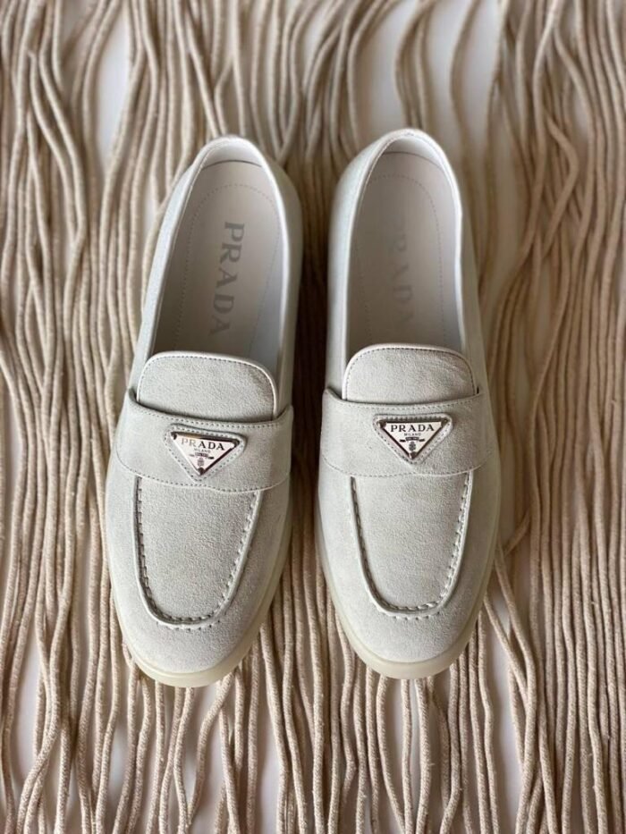 PRADA - Image 4