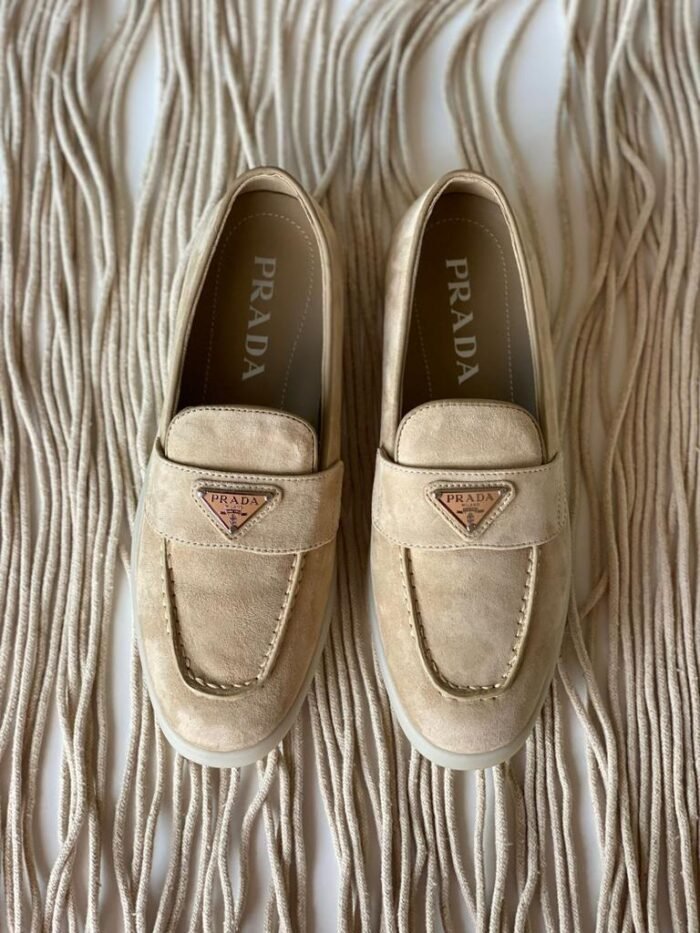 PRADA - Image 2
