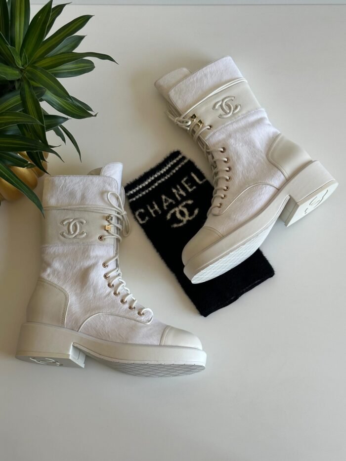 NEW CHANEL BOOT - Image 5