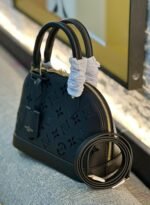 LOUIS VUITTON ALMA 23 CM