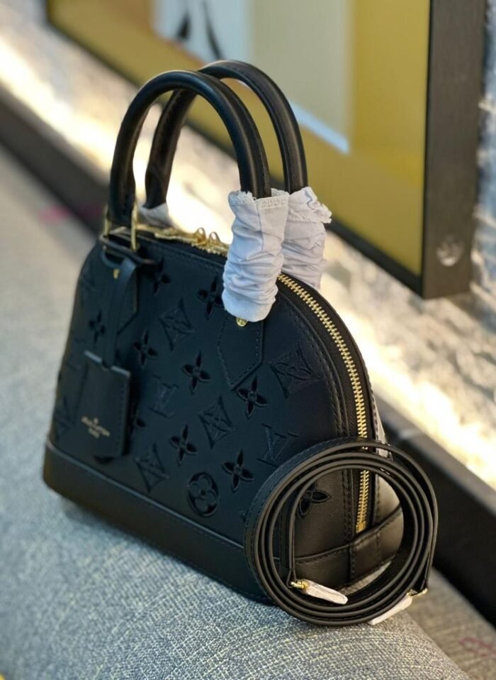 LOUIS VUITTON ALMA 23 CM - Image 1