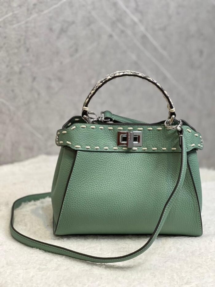 ⁦FENDI PEEKABOO PYTHON⁩ - الصورة ⁦4⁩