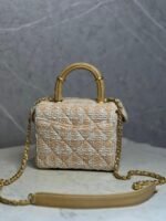 CHANEL VANITY BAG - Image 5