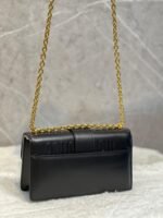 ⁦DIOR LEATHER FLAP CHAIN BAG 21 Cm⁩ - الصورة ⁦2⁩