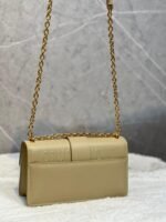 ⁦DIOR LEATHER FLAP CHAIN BAG 21 Cm⁩ - الصورة ⁦4⁩
