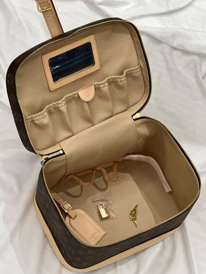 LOUIS VUITTON BAG - Image 4
