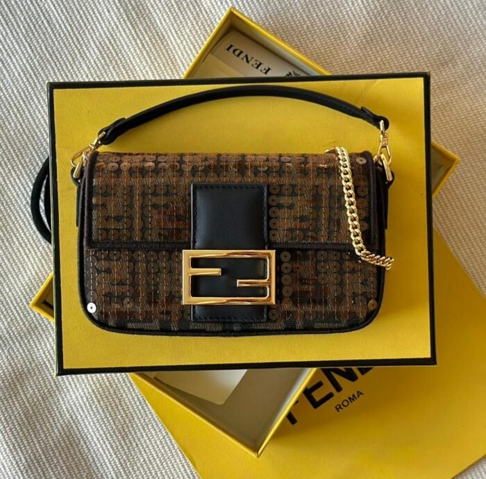 ⁦FENDI BAGUETTE 20CM⁩ - الصورة ⁦1⁩