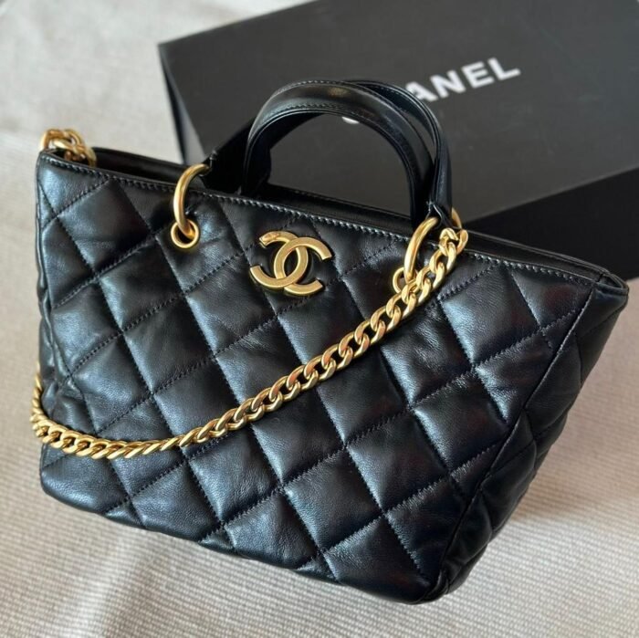 CHANEL BAG 27CM - Image 1