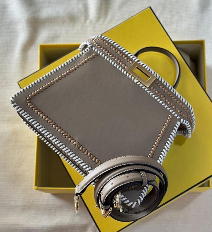⁦FENDI PEEKABOO 27CMV⁩ - الصورة ⁦2⁩
