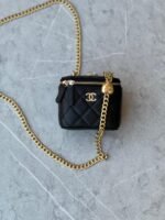 CHANEL VANITY BAG - Image 3
