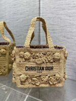 DIOR 25 CM
