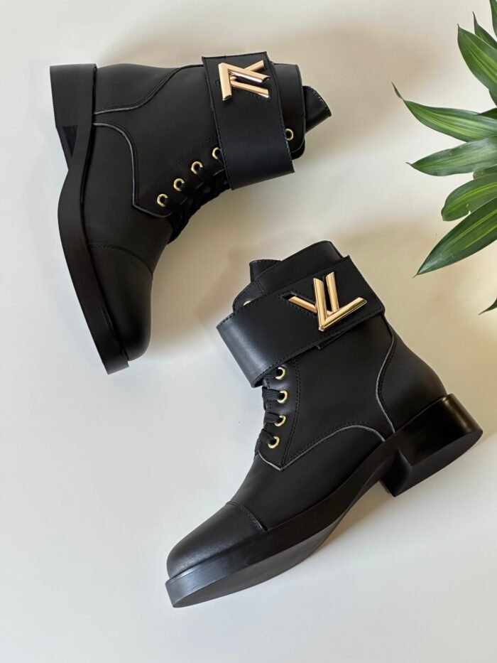 LOUIS VUITTON BOOT - Image 3