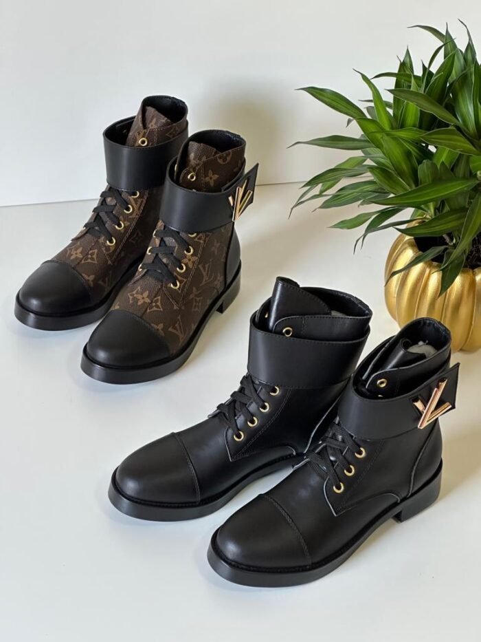 LOUIS VUITTON BOOT - Image 1