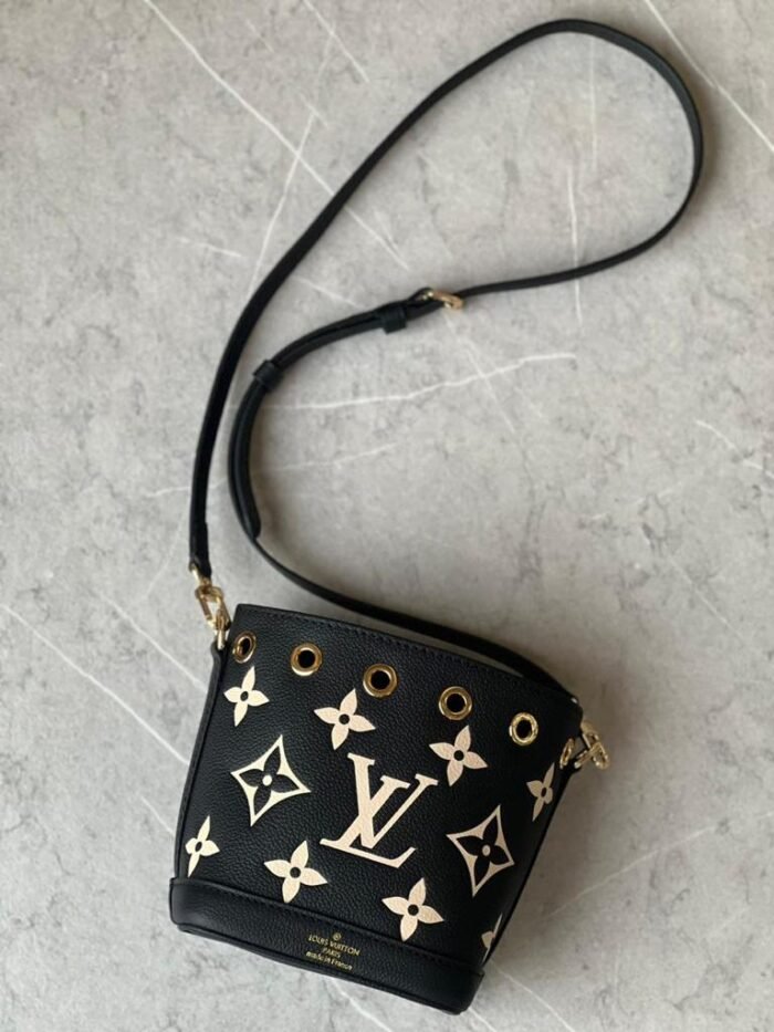 LOUIS VUITTON Nano Noé - Image 2