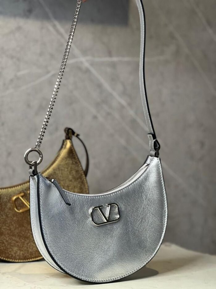 ⁦VALENTINO GARAVANI VSLING SHOULDERS BAG⁩ - الصورة ⁦1⁩