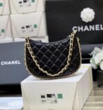 CHANEL NEW SHOULDER BAG - Image 2