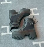 LOUIS VUITTON BOOT - Image 4