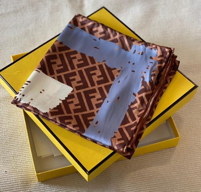 FENDI 90x90 CM - Image 1