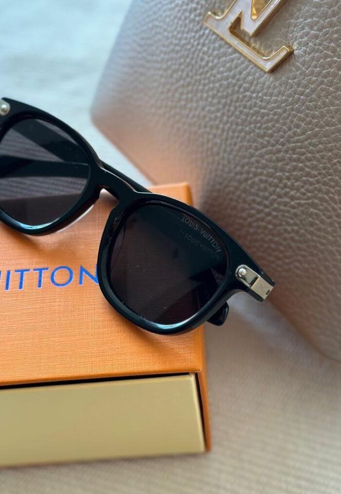 LOUIS VUITTON - Image 2