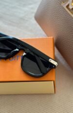 LOUIS VUITTON - Image 4