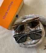LOUIS VUITTON SUNGLASSES