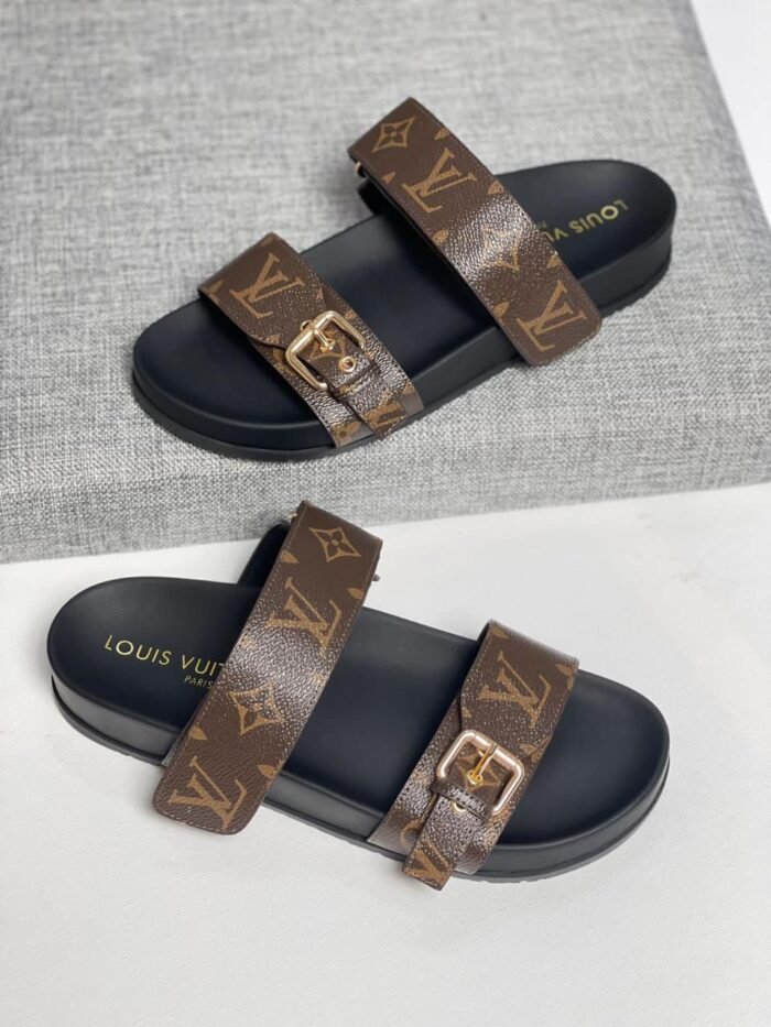 LOUIS VUITTON SANDAL - Image 2