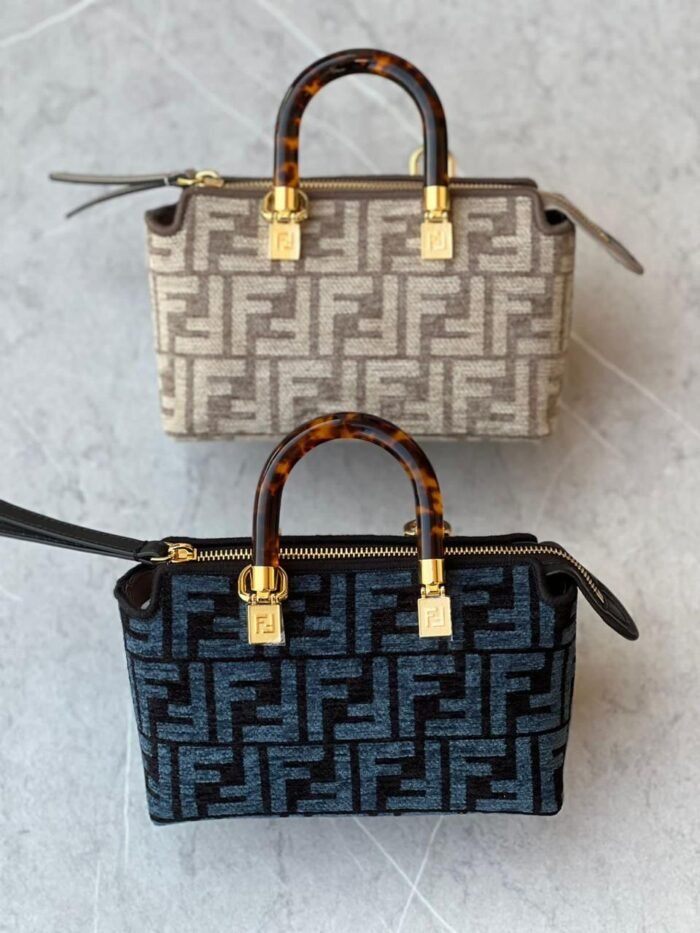 FENDI BY THE WAY MINI - Image 1