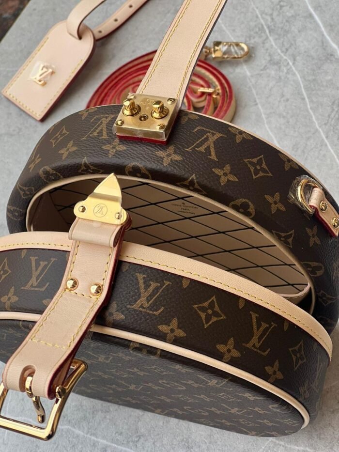 ⁦LOUIS VUITTON PETITE BOIT CHAPEAU⁩ - الصورة ⁦3⁩