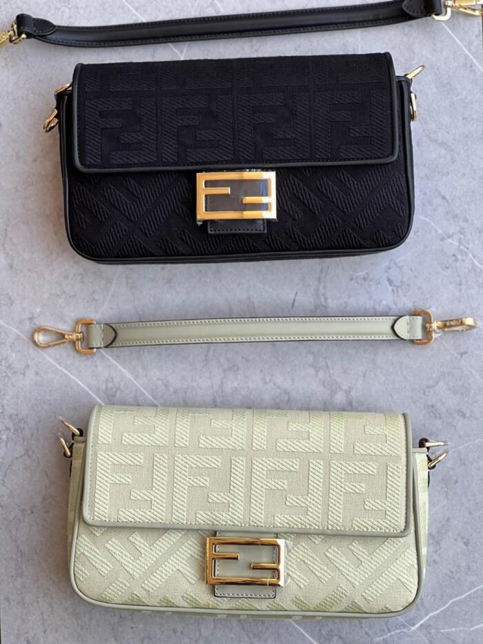FENDI BAGUETTE 26CM - Image 1