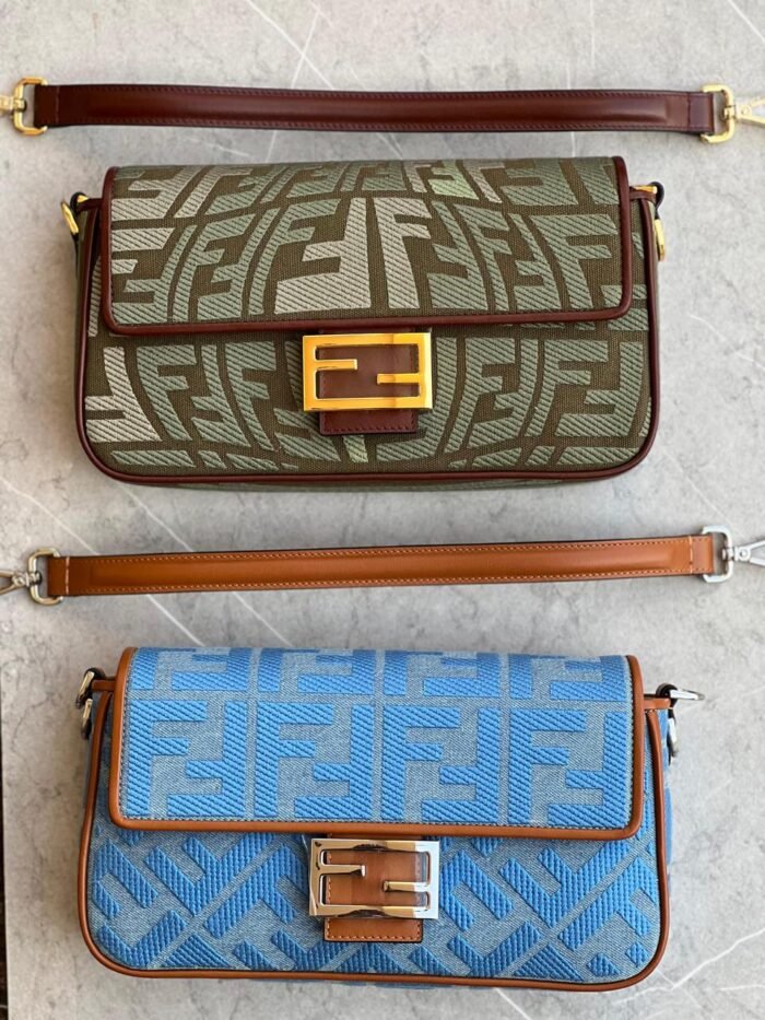 ⁦FENDI BAGUETTE 26CM⁩ - الصورة ⁦1⁩