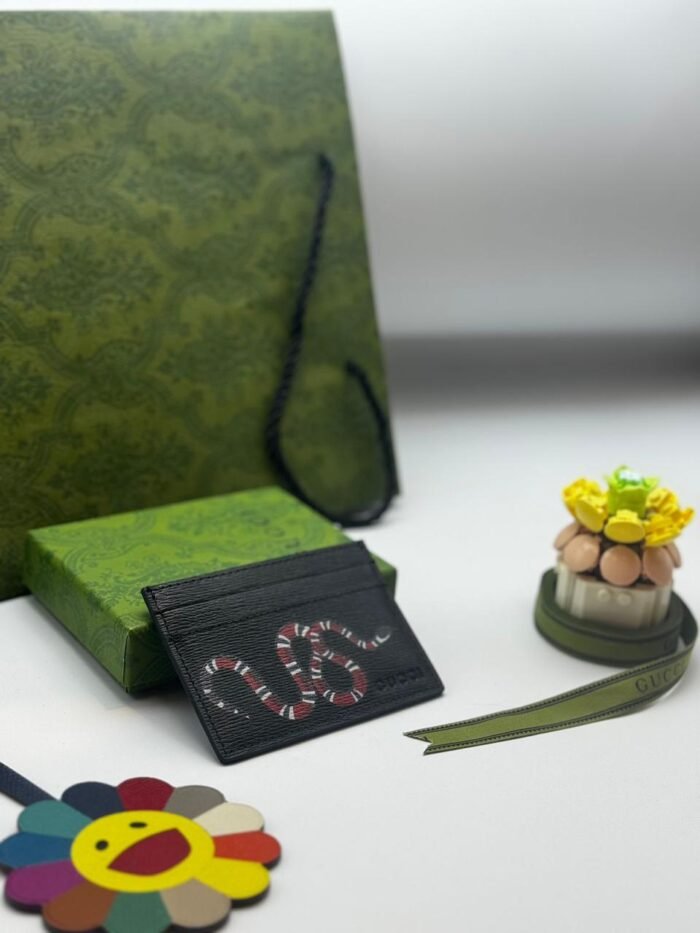GUCCI CARD HOLDER - Image 1