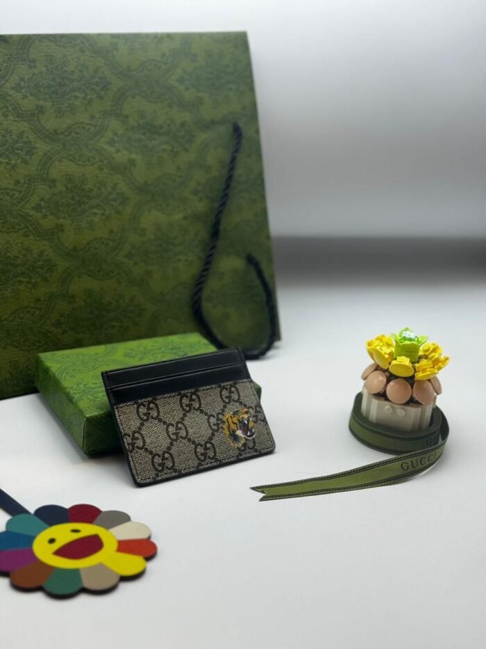 GUCCI CARD HOLDER - Image 1