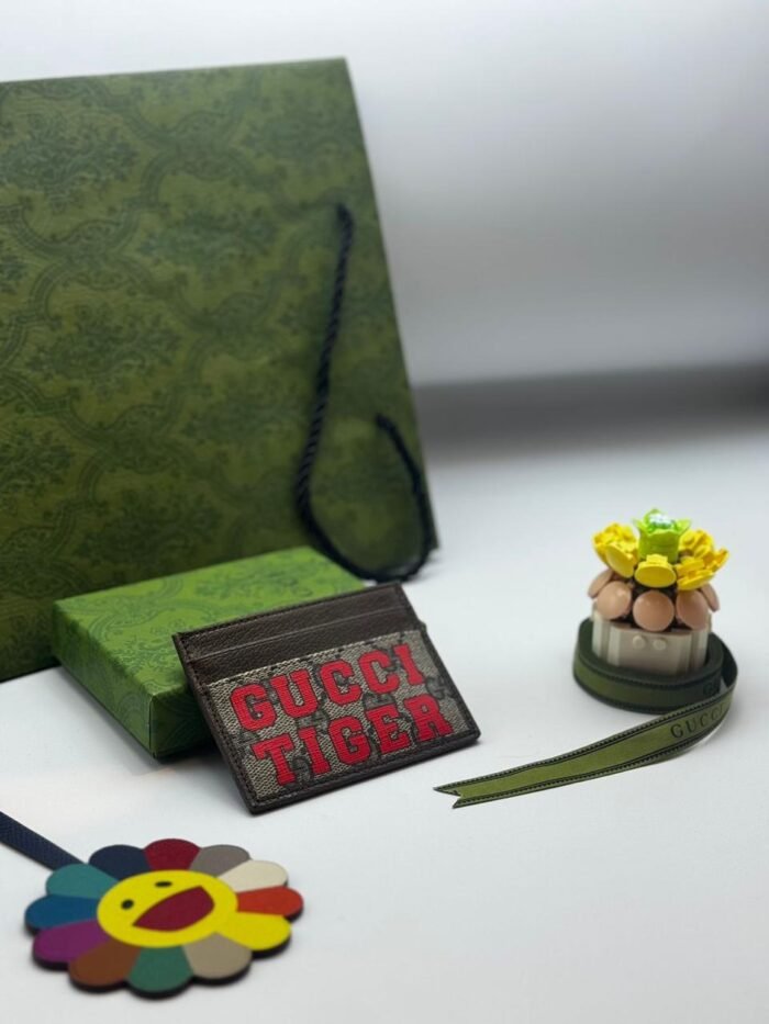 GUCCI CARD HOLDER - Image 1