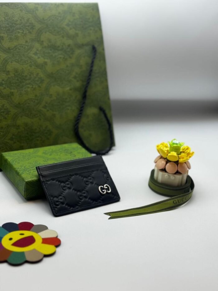 GUCCI CARD HOLDER - Image 1