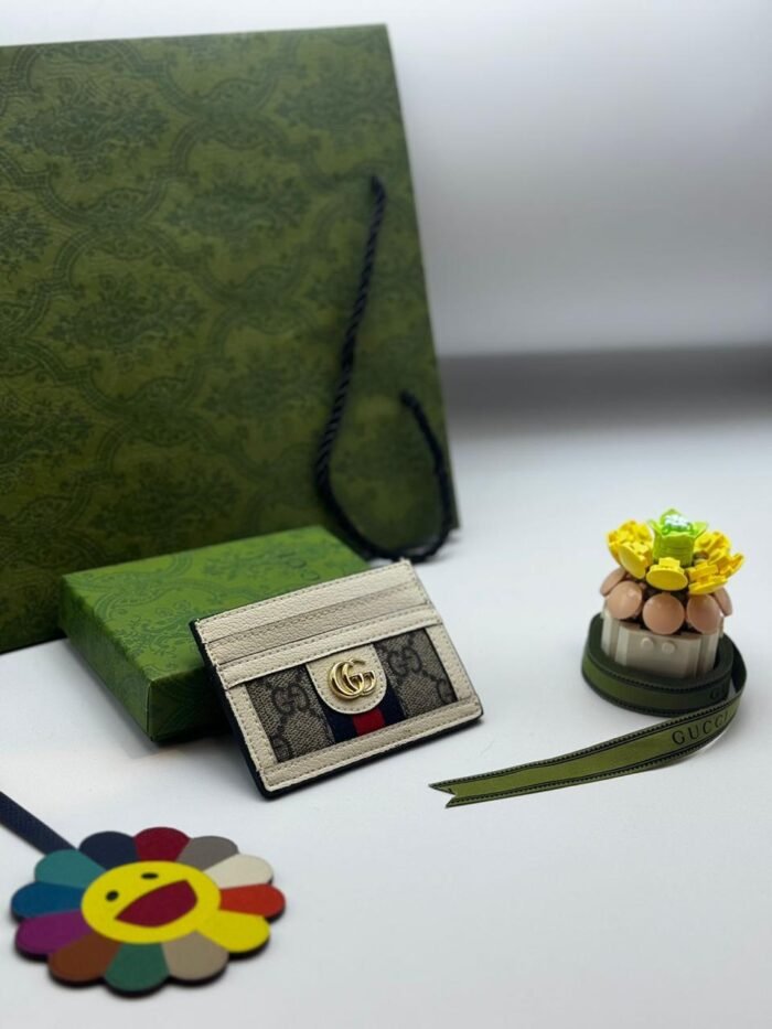 GUCCI CARD HOLDER - Image 1