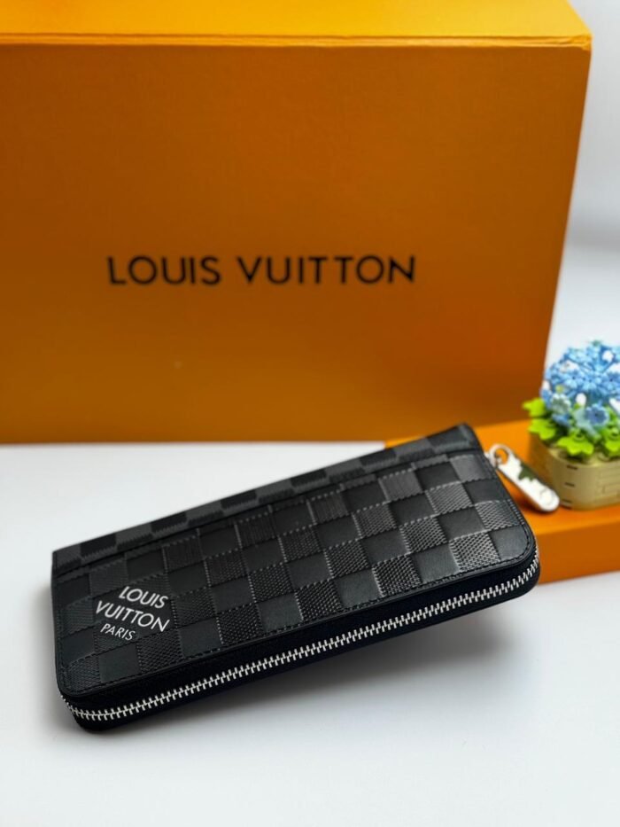 ⁦LOUIS VUITTON WALLET⁩ - الصورة ⁦1⁩