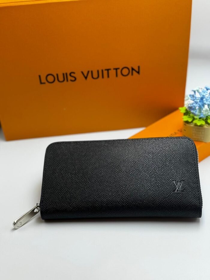 ⁦LOUIS VUITTON WALLET⁩ - الصورة ⁦1⁩