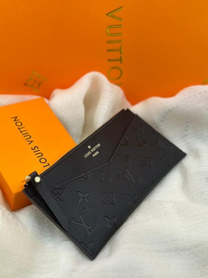 LOUIS VUITTON WALLET - Image 1