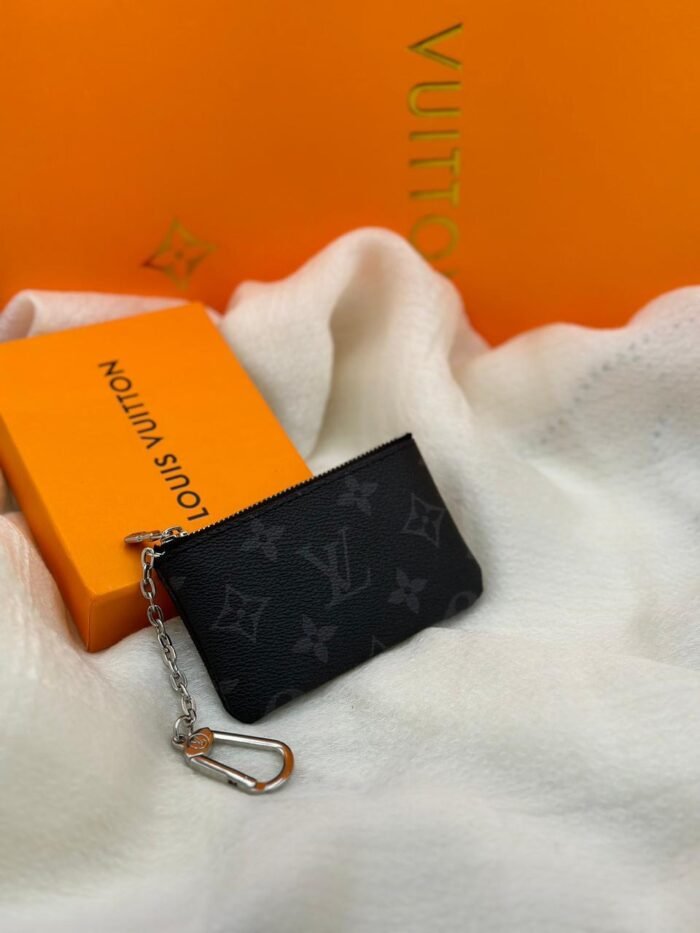 LOUIS VUITTON WALLET - Image 1