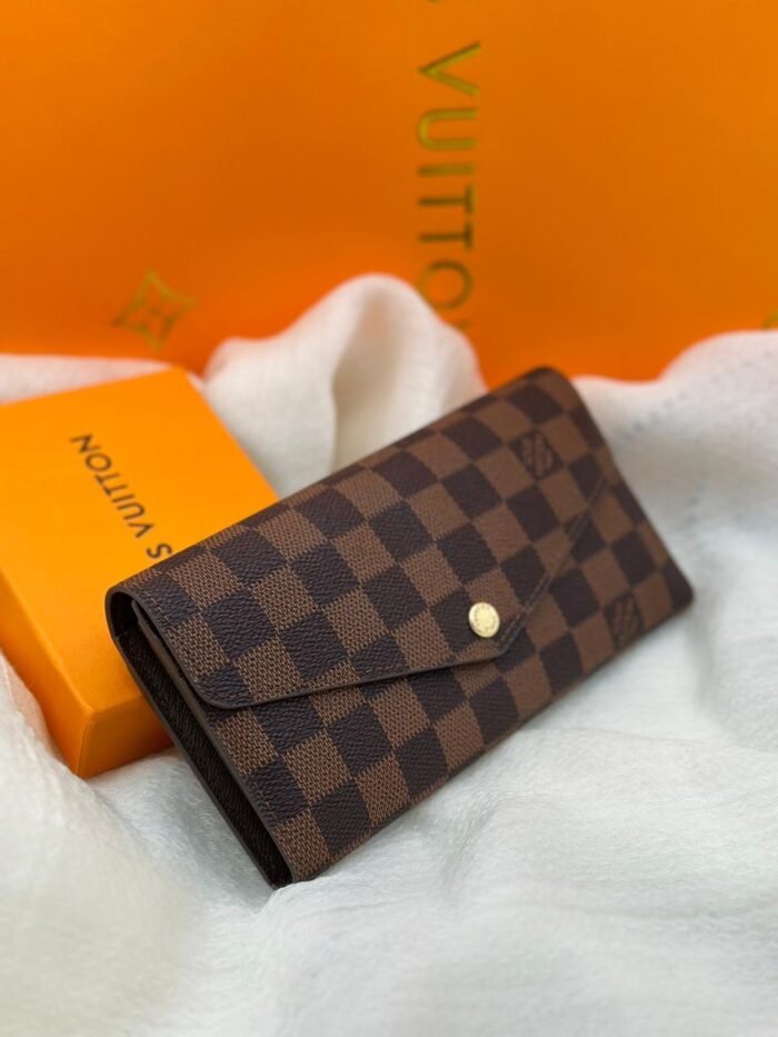 ⁦LOUIS VUITTON WALLET⁩ - الصورة ⁦1⁩