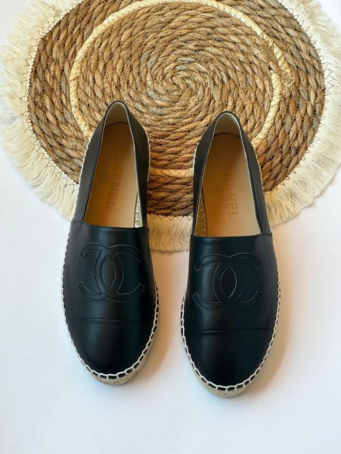 NEW CHANEL - FLAT - Image 2