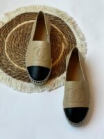 NEW CHANEL - FLAT
