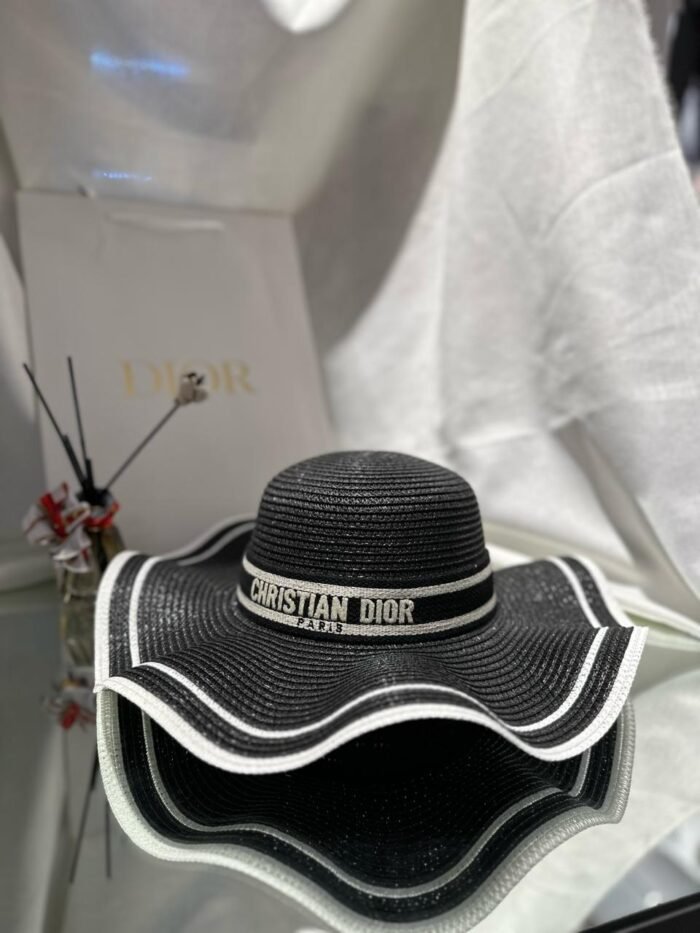 DIOR - Image 1