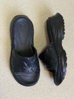 LOUIS VUITTON FLAT - Image 2