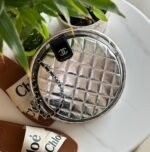 CHANEL 20CM