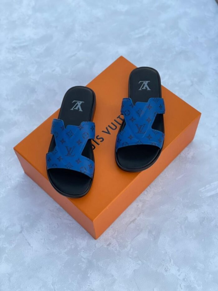 LOUIS VUITTON - Image 1