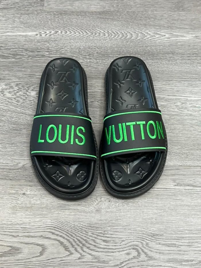 LOUIS VUITTON - Image 1