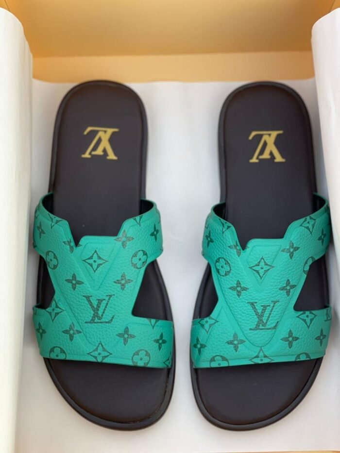 LOUIS VUITTON - Image 2