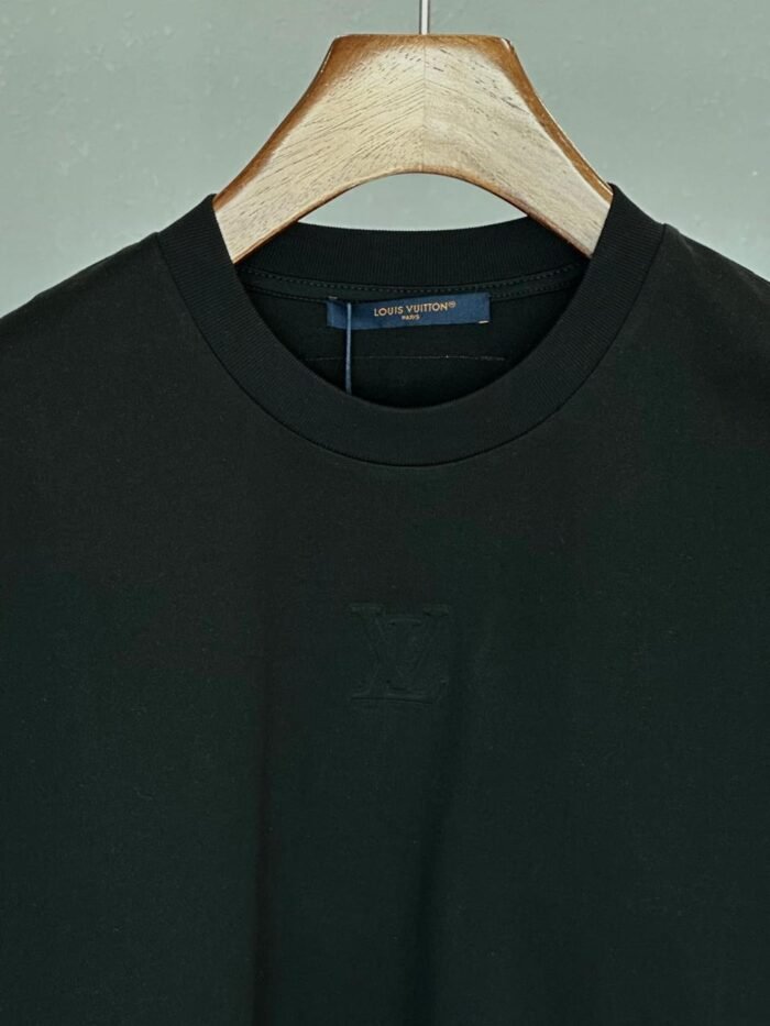 ⁦LOUIS VUITTON T-SHIRT⁩ - الصورة ⁦2⁩