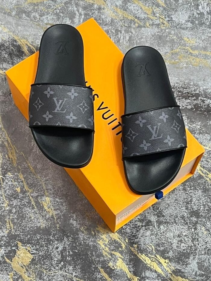 LOUIS VUITTON - Image 1
